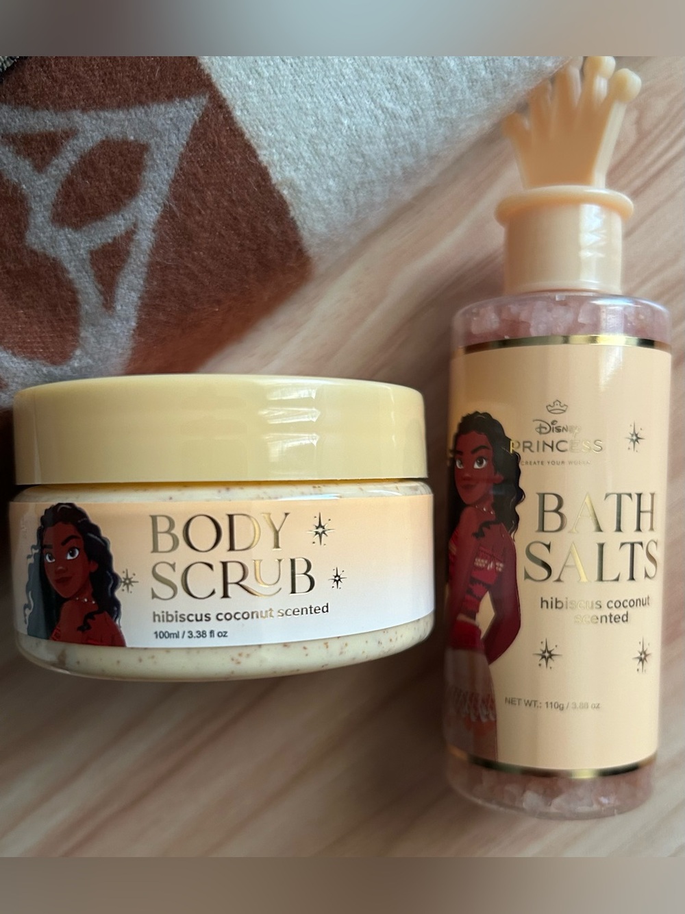 💛 NEW 💛 Moana Bath Salt & Body Scrub Hibiscus Coconut Set 💛 - Picture 2 of 2